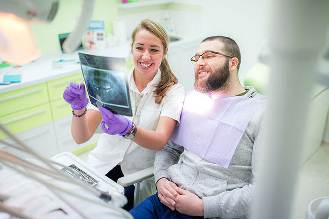 A dentist improves her patient's experience through Zoho CRM integration